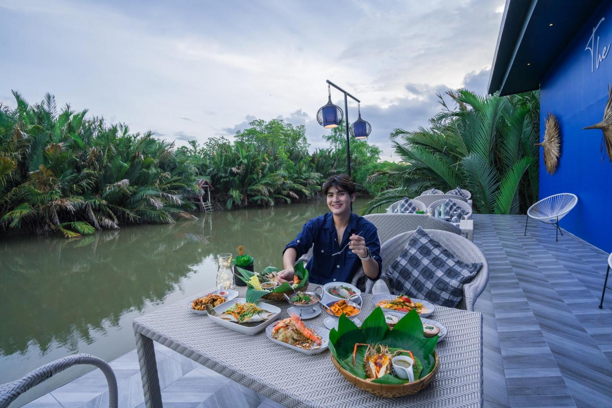 Asita Eco Resort Amphawa Exterior photo
